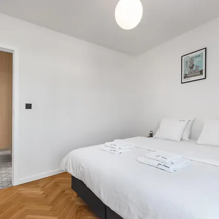 3 Bedroom Lipowa By Your Freedom Apartment Warsaw